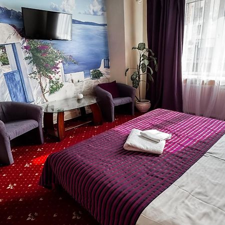Apartments Deluxe Ивано-Франкивск Екстериор снимка