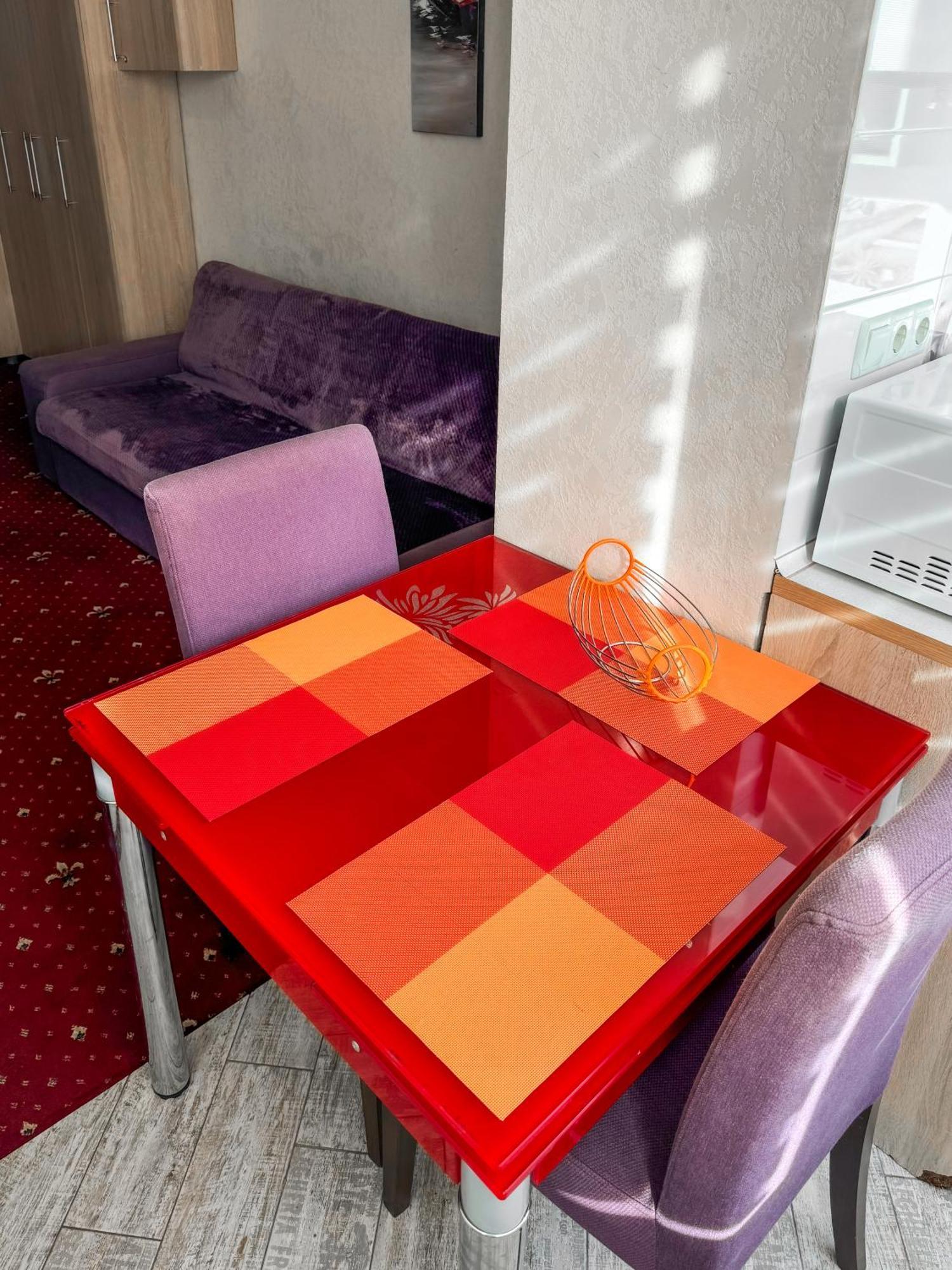 Apartments Deluxe Ивано-Франкивск Екстериор снимка