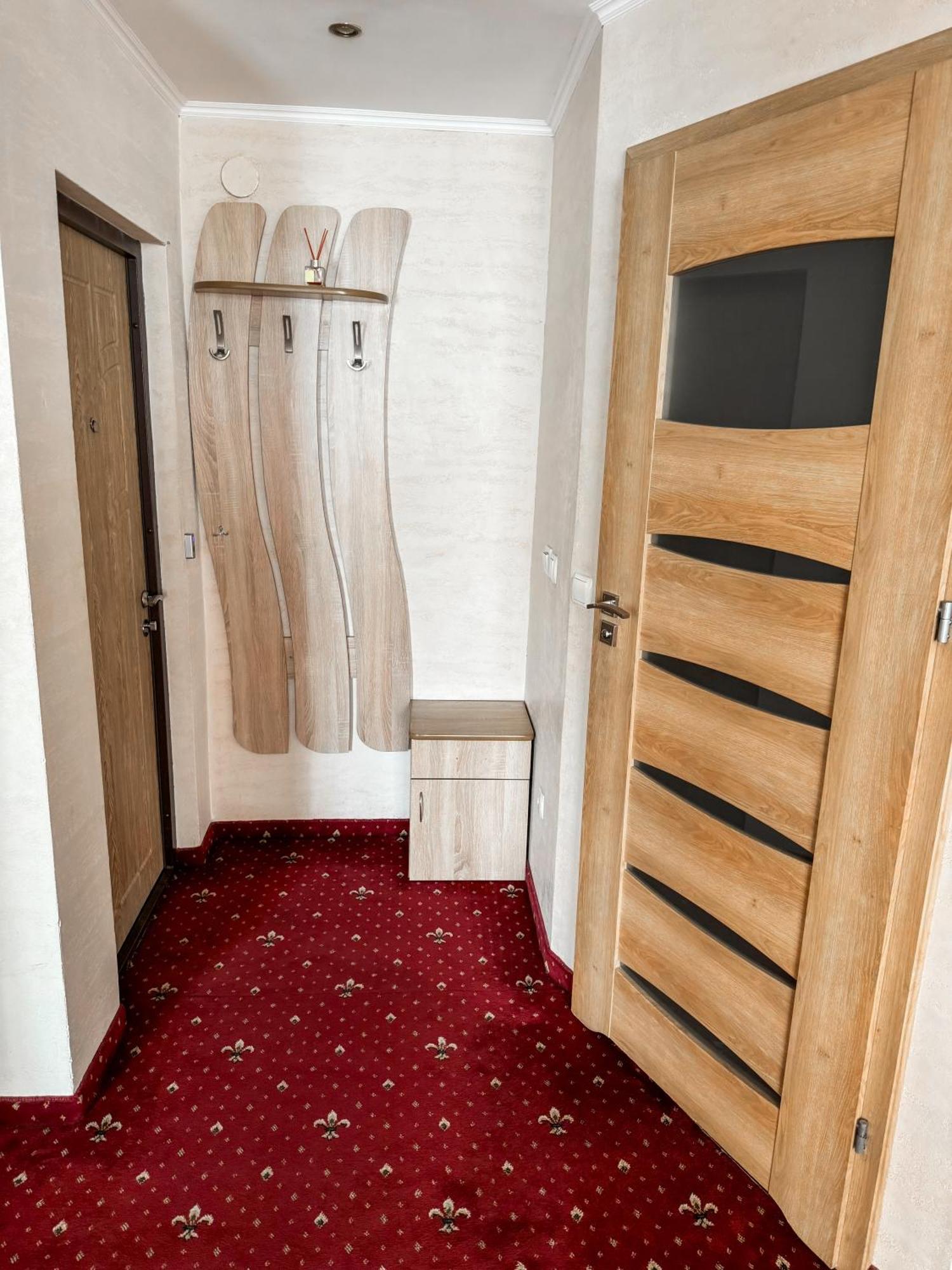 Apartments Deluxe Ивано-Франкивск Екстериор снимка