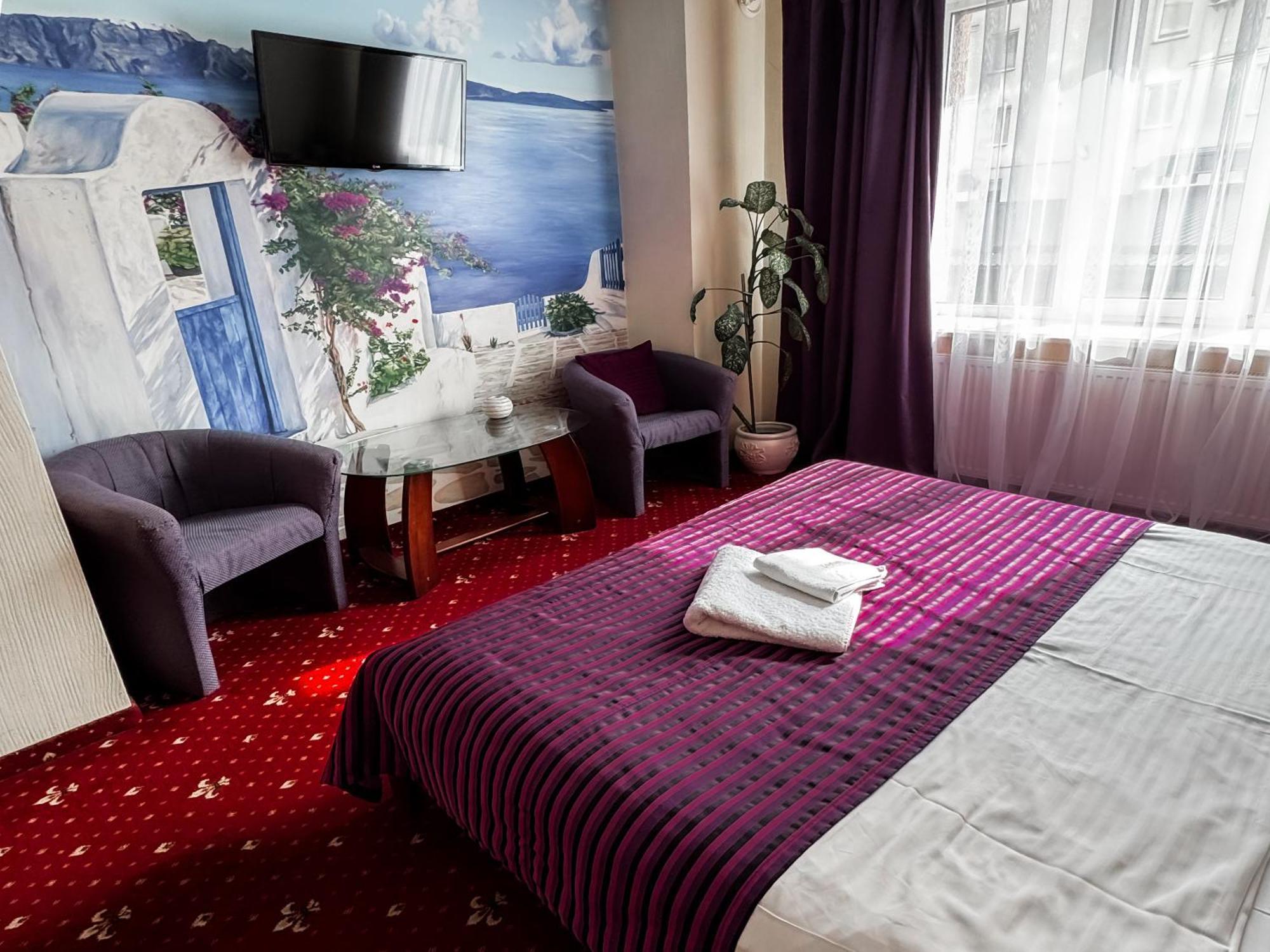 Apartments Deluxe Ивано-Франкивск Екстериор снимка