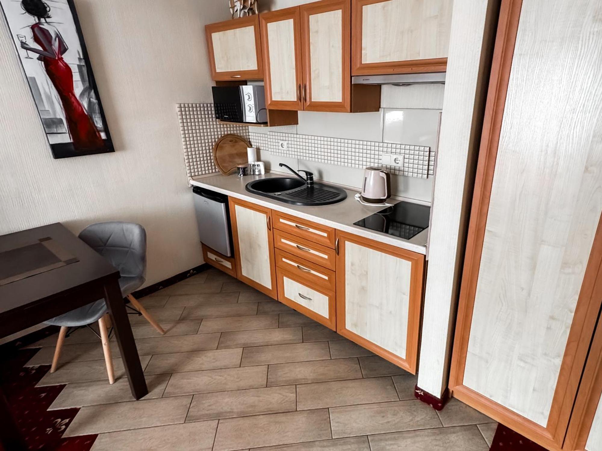 Apartments Deluxe Ивано-Франкивск Екстериор снимка